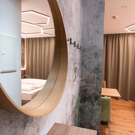 Delta X Hotel